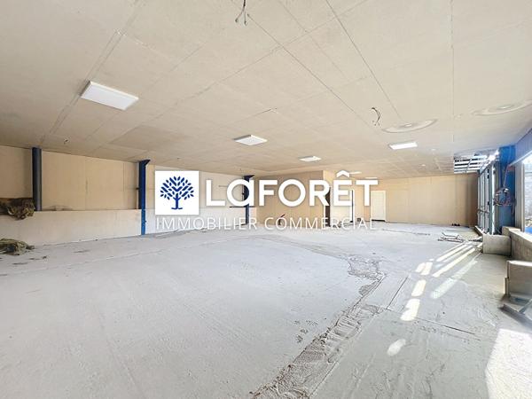 Achat local commercial Ruffec - 1 286 400 €