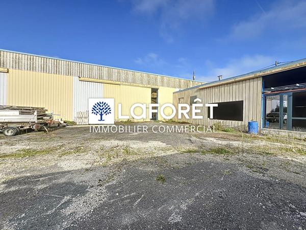 Achat local commercial Ruffec - 1 286 400 €