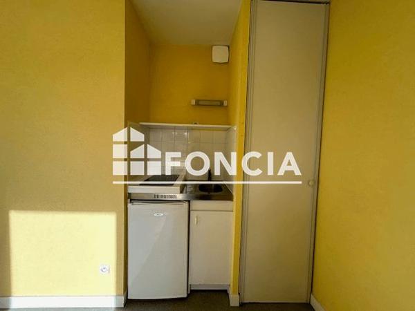 Location Studio 22.98 m² - RESIDENCE VOLTAIRE - 137 RUE DE LA GIBAUDERIE Poitiers 86000