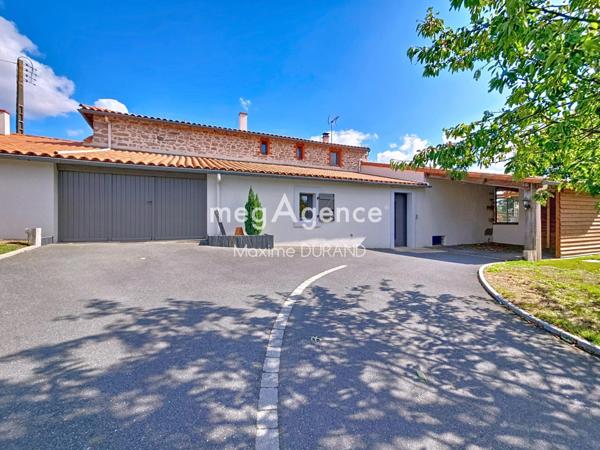 Maison à MORTAGNE-SUR-SEVRE, 85290 - 8 pièces 166m²