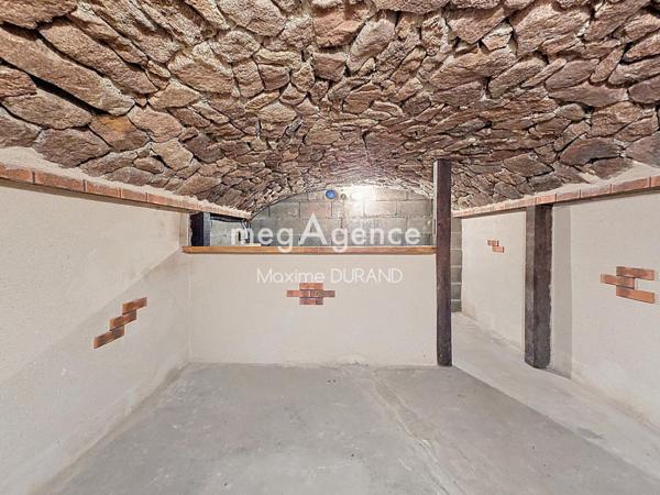 Maison à MORTAGNE-SUR-SEVRE, 85290 - 8 pièces 166m²