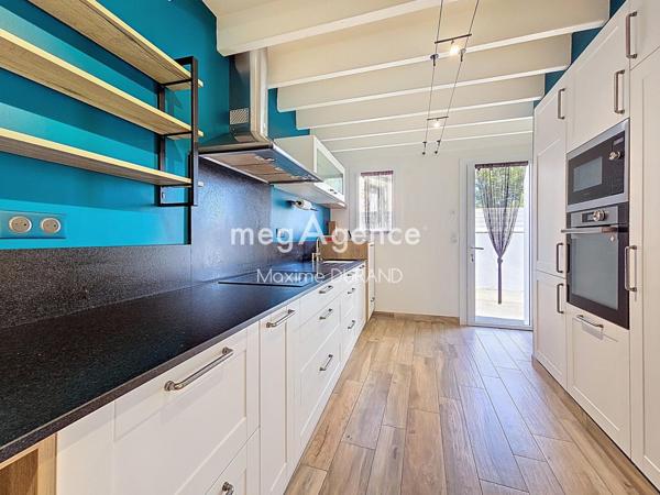 Maison à MORTAGNE-SUR-SEVRE, 85290 - 8 pièces 166m²