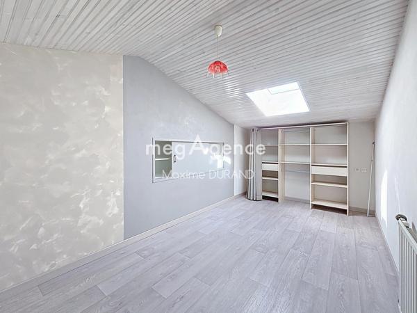 Maison à MORTAGNE-SUR-SEVRE, 85290 - 8 pièces 166m²