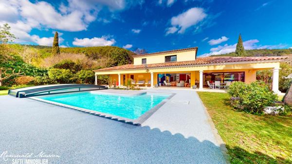 Villa d'architecte aux prestations haut de gamme