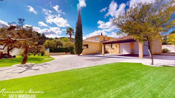 Villa d'architecte aux prestations haut de gamme