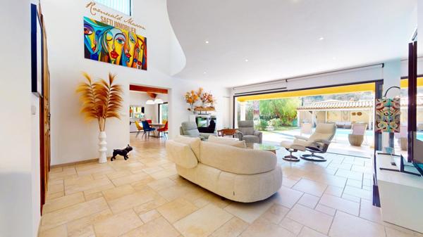 Villa d'architecte aux prestations haut de gamme