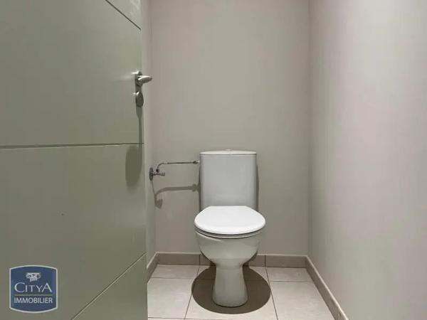 Appartement à louer 3 pièces 84.6m²