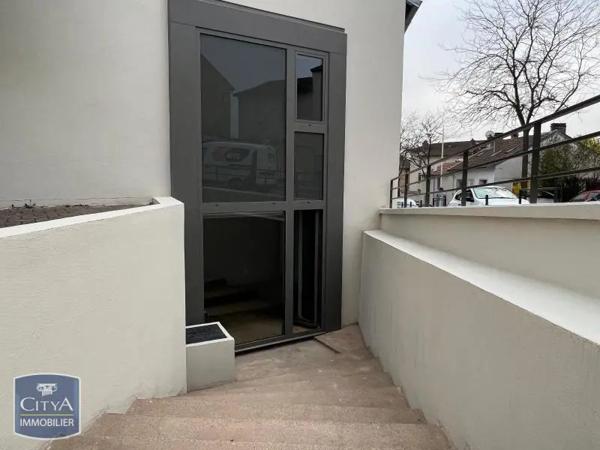 Appartement à louer 3 pièces 84.6m²