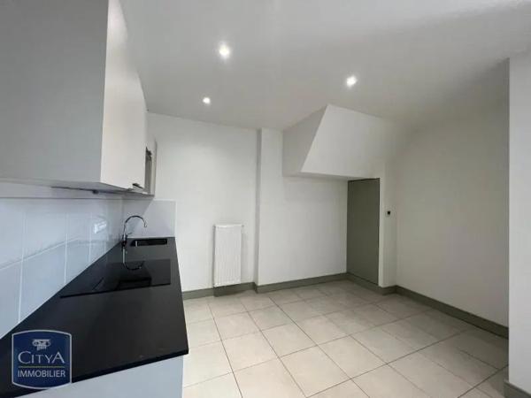 Appartement à louer 3 pièces 84.6m²