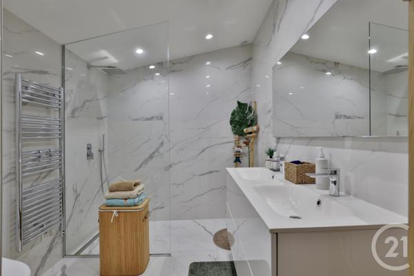 Appartement F3 à vendre  3 pièces - 88,66 m2 VILLEFRANCHE SUR MER - 06