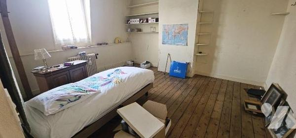 EN EXCLUSIVITE sur MALO LES BAINS à deux pas de la place Turenne et de la mer, superbe MALOUINE...