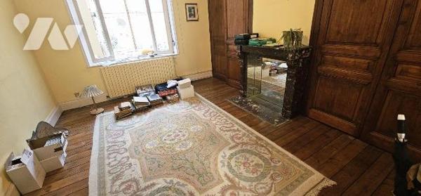 EN EXCLUSIVITE sur MALO LES BAINS à deux pas de la place Turenne et de la mer, superbe MALOUINE...