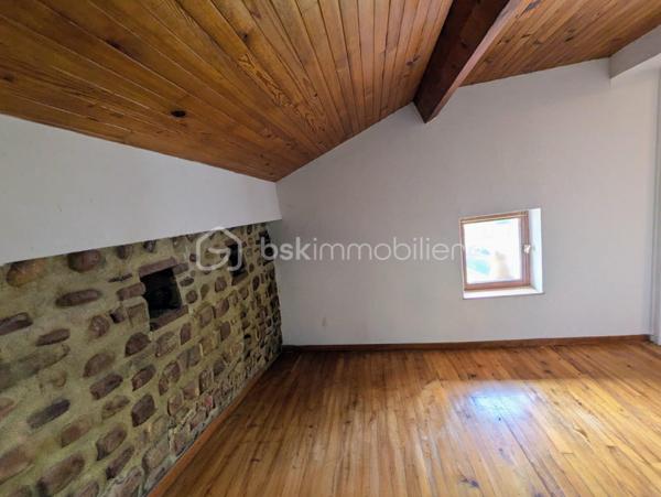 Maison ancienne de 157,26 m²