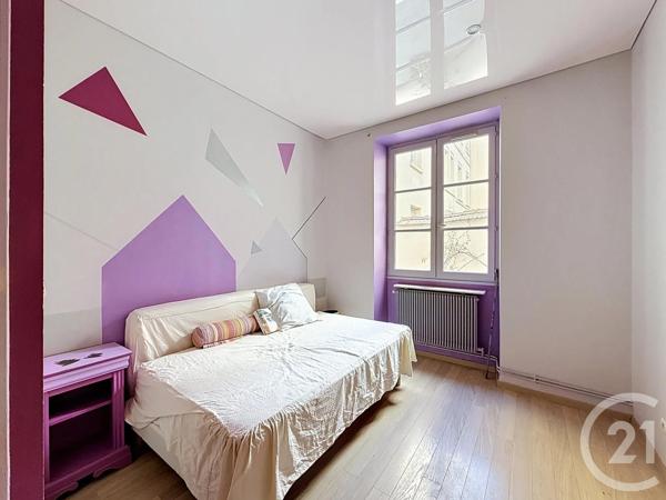 Appartement F3 à vendre  3 pièces - 74,23 m 2   LYON  - 69007