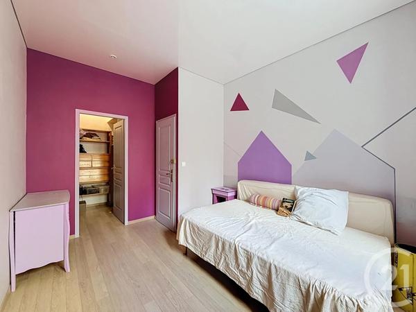 Appartement F3 à vendre  3 pièces - 74,23 m 2   LYON  - 69007