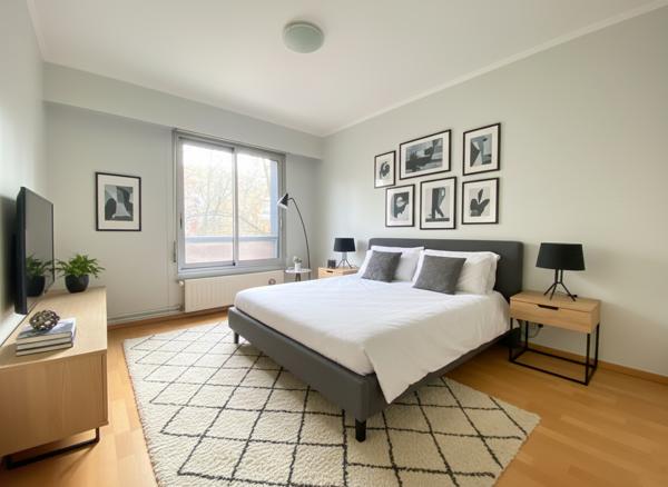 Parc des Buttes de Chaumont - 3 pièces - ascenseur et box