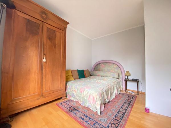 Parc des Buttes de Chaumont - 3 pièces - ascenseur et box