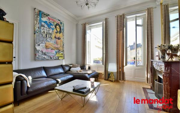 Maison à vendre    6 pièces •  Bordeaux