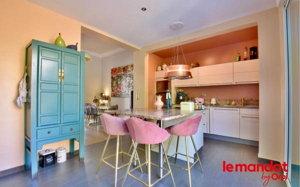 Maison à vendre    6 pièces •  Bordeaux