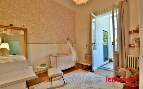 Maison à vendre    6 pièces •  Bordeaux