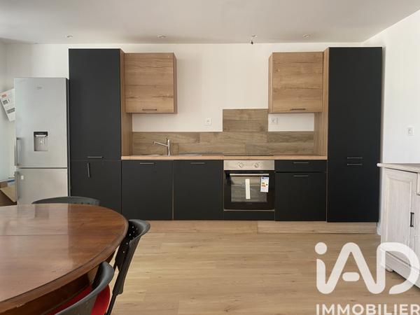 Location maison 5 pièces 99 m² Saint-Martin-de-Bossenay