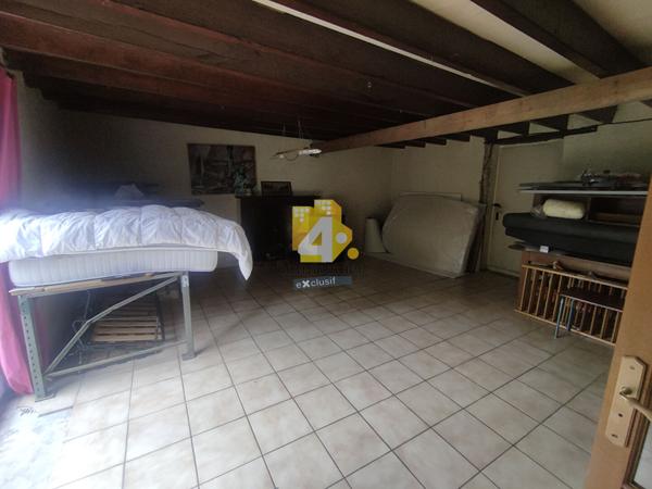 Maison - 8 pièces - 250 m²