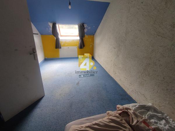 Maison - 8 pièces - 250 m²