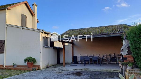 Baisse de prix sur cette Maison de ville T4 2 chambres sur un terrain de 675 M²