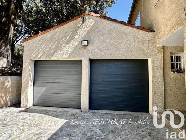 Maison traditionnelle 7 pièces de 248 m² à Peyruis (04310)