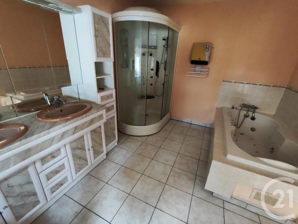 maison à vendre  24 pièces - 630 m2 BEAUMONT LE ROGER - 27