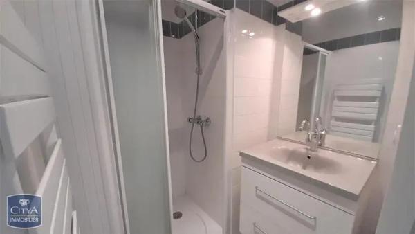 Appartement à louer 3 pièces 80.72m² Dijon (21000)