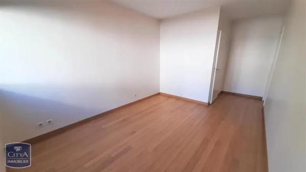 Appartement à louer 3 pièces 80.72m² Dijon (21000)