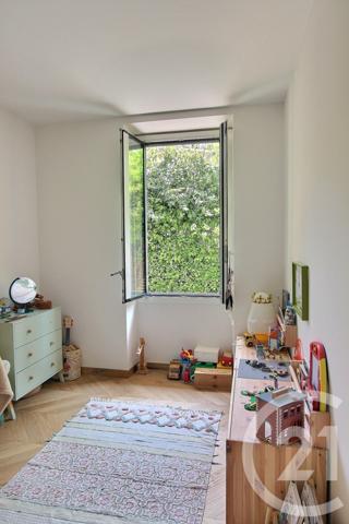 Appartement F4 à vendre  5 pièces - 104,69 m2 CAP D AIL - 06