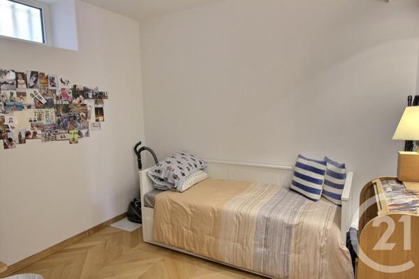 Appartement F4 à vendre  5 pièces - 104,69 m2 CAP D AIL - 06