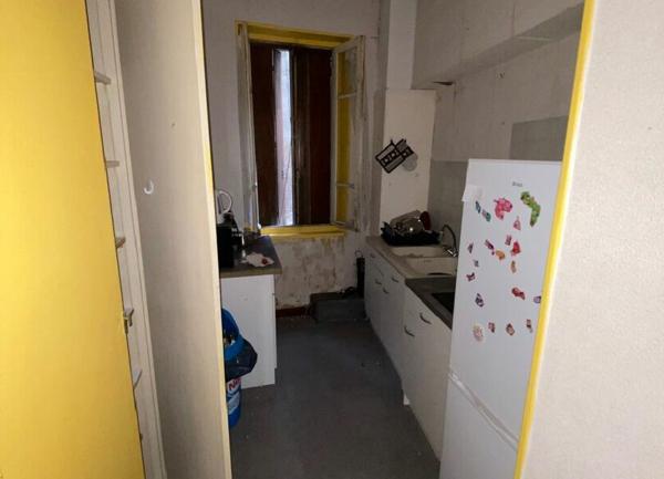 Immeuble à vendre    2 pièces • 155 m2 Les Vans