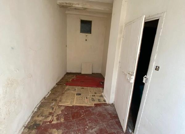 Immeuble à vendre    2 pièces • 155 m2 Les Vans