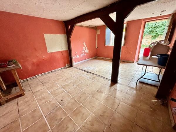 Saint-Germain-lès-Arpajon (91180) SAINT-GERMAIN-LES-ARPAJON - IMMEUBLE DIVISIBLE en 4 LOTS - TRAVAUX A PREVOIR - POTENTIEL - INVESTISSEUR