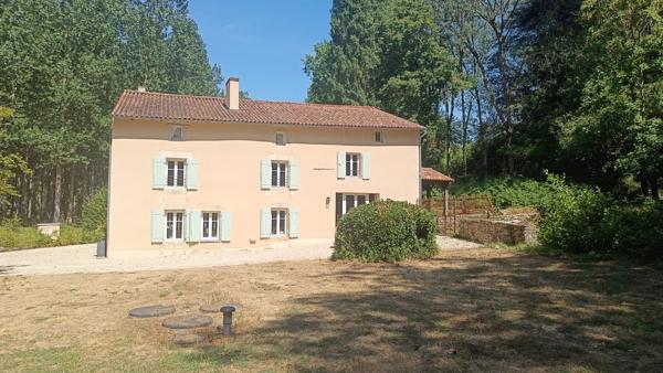 MAISON 4 CHAMBRES À LOUER LATILLÉ