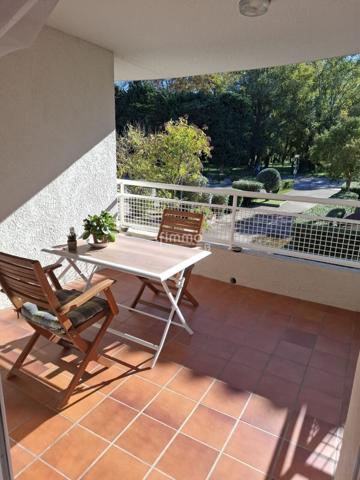 Appartement T3 avec terrasse, piscine et parking – Résidence sécurisée