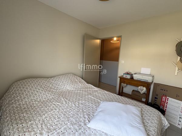 Appartement T3 avec terrasse, piscine et parking – Résidence sécurisée