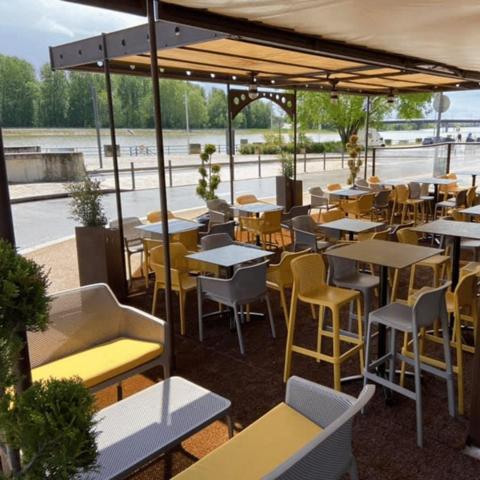 BRASSERIE sur Mâcon, au bord de Saône