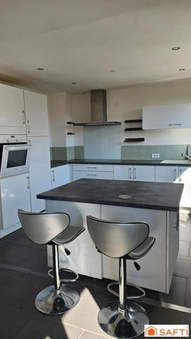 EINVILLE AU JARD PROCHE TOUTES COMMODITES