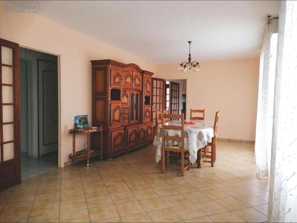 Maison à vendre à Descartes dans l'Indre-et-Loire (37160), ref : 37082-279