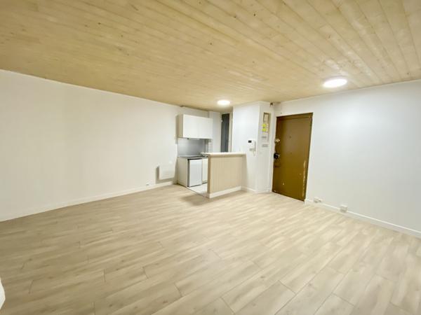 STUDIO DE 31.39 M2 EN PLEIN CENTRE VILLE