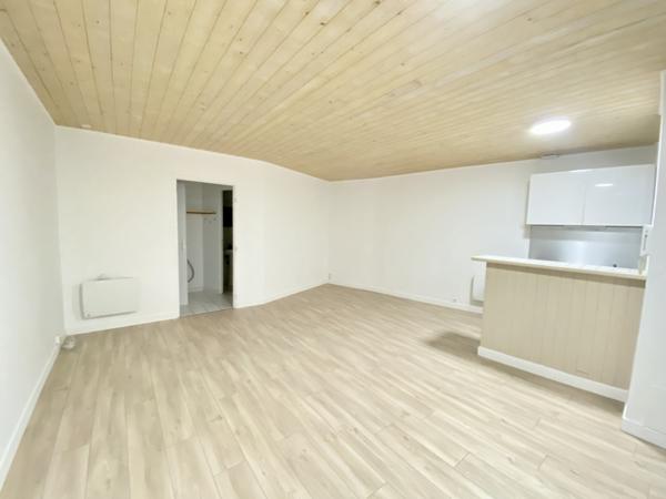 STUDIO DE 31.39 M2 EN PLEIN CENTRE VILLE