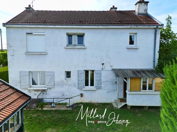 Immeuble à SAINT-VALLIER, 71230 - 101m²