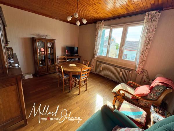 Immeuble à SAINT-VALLIER, 71230 - 101m²