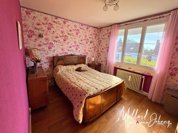 Immeuble à SAINT-VALLIER, 71230 - 101m²