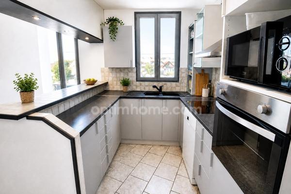 LIVRY-GARGAN – T2 SANS TRAVAUX – FORT POTENTIEL (T3 POSSIBLE)