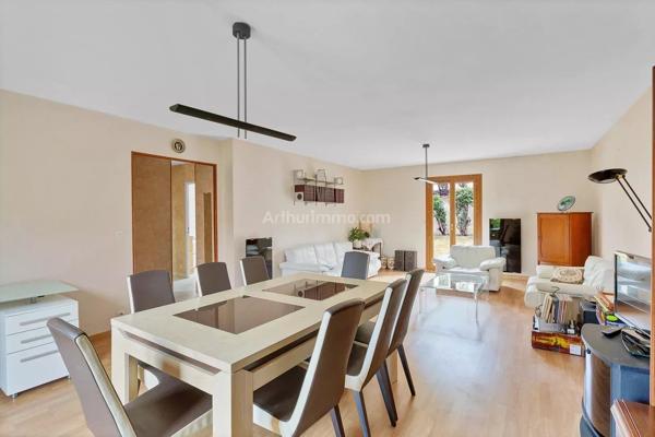 Vente                                                      Maison
                        
                     4 pièces                      89 m2                     à Montlhéry